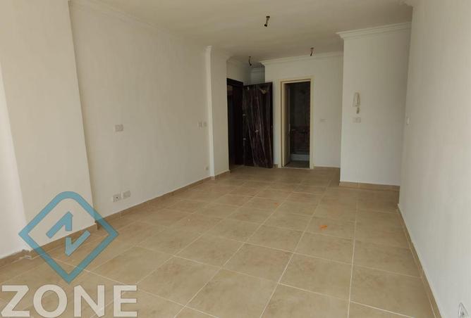 54762108 - Property Main Image