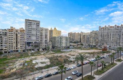 شقة - 3 غرف نوم - 3 حمامات للبيع في سموحة - حي شرق - الاسكندرية