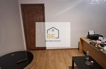 Apartment - 2 Bedrooms - 1 Bathroom for sale in Gamal Abdel Nasser Axis - The 3rd Settlement - New Cairo City - Cairo