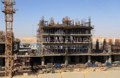 Retail - Studio - 2 for sale in Suez Road - New Cairo City - Cairo
