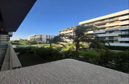 شقة - 3 غرف نوم - 3 حمامات للبيع في كمبوند البروج - كمبوندات الشروق - مدينة الشروق - القاهرة