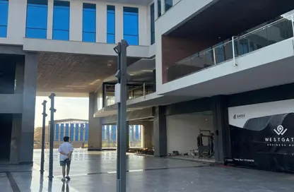 Retail - Studio - 2 Bathrooms for sale in West Gate - 6 October Compounds - 6 October City - Giza Retail - Studio - 2 Bathrooms for sale in West Gate - 6 October Compounds - 6 October City - Giza