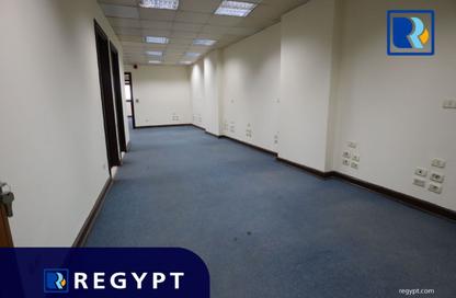 Office Space - Studio - 6 Bathrooms for rent in Cornish El Nile St. - Maadi - Hay El Maadi - Cairo