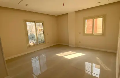 Apartment - 3 Bedrooms - 2 Bathrooms for rent in Abou El Houl - New Cairo City - Cairo