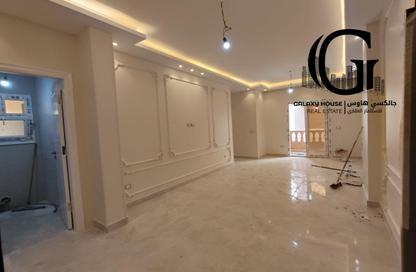 Apartment - 3 Bedrooms - 2 Bathrooms for sale in 3rd Neighborhood - 8th Area - Shorouk City - Cairo