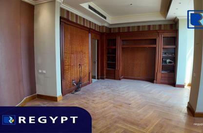Office Space - Studio - 2 Bathrooms for rent in Omarat El Yamani St. - Zamalek - Cairo