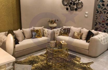 Apartment - 3 - 3 for sale in Mostafa Maher St. - Glim - Hay Sharq - Alexandria