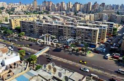 شقة - 3 غرف نوم - 2 حمامات للبيع في محرم بك - حي وسط - الاسكندرية