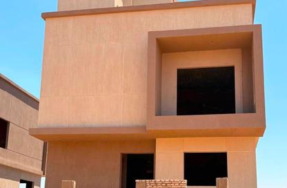 Townhouse - 3 Bedrooms - 4 Bathrooms for sale in Lake West - Sheikh Zayed Compounds - Sheikh Zayed City - Giza