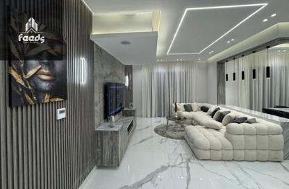 Villa - 7 Bedrooms - 6 Bathrooms for sale in Hyde Park - New Cairo City - Cairo