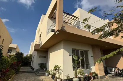 منزل مزدوج - 5 غرف نوم - 4 حمامات للبيع في جراند هايتس - التوسعات الشمالية - مدينة 6 أكتوبر - الجيزة