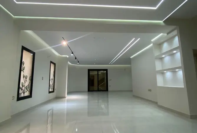 117780495 - Property Image 3