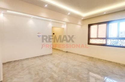 Apartment - 2 - 1 for rent in Roshdy St. - Roushdy - Hay Sharq - Alexandria