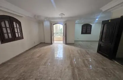 Office Space - 3 Bedrooms - 2 Bathrooms for rent in Zahraa El Maadi - Hay El Maadi - Cairo