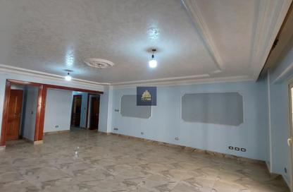 Apartment - 3 Bedrooms - 2 Bathrooms for rent in 10th Sector - Zahraa El Maadi - Hay El Maadi - Cairo