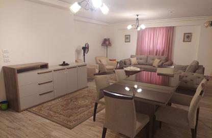Apartment - 2 Bedrooms - 1 Bathroom for rent in Golden Gate - South Teseen St. - The 5th Settlement - New Cairo City - Cairo