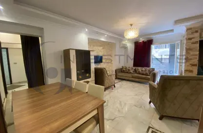 شقة - 3 غرف نوم - 2 حمامات للبيع في شارع الاقبال - لوران - حي شرق - الاسكندرية