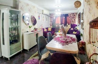Apartment - 3 Bedrooms - 1 Bathroom for sale in Moharam Bek St. - Moharam Bek - Hay Wasat - Alexandria
