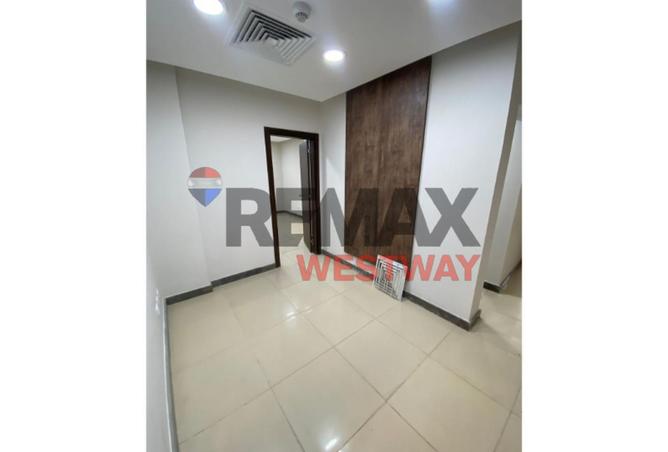 60711844 - صورة العقار 2