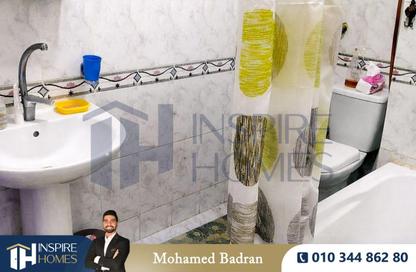 Apartment - 2 Bedrooms - 1 Bathroom for sale in Laurent - Hay Sharq - Alexandria