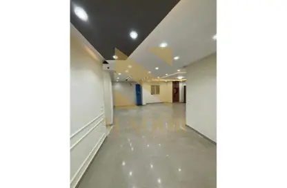 Apartment - 3 Bedrooms - 2 Bathrooms for rent in Green Residence 2 - 8th District - Sheikh Zayed City - Giza