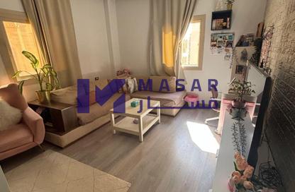 Apartment - 6 Bedrooms - 4 Bathrooms for sale in Al Narges 2 - Al Narges - New Cairo City - Cairo