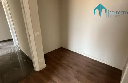 شقة - 2 غرف نوم - 3 حمامات للايجار في أو ويست - كمبوندات 6 أكتوبر - مدينة 6 أكتوبر - الجيزة