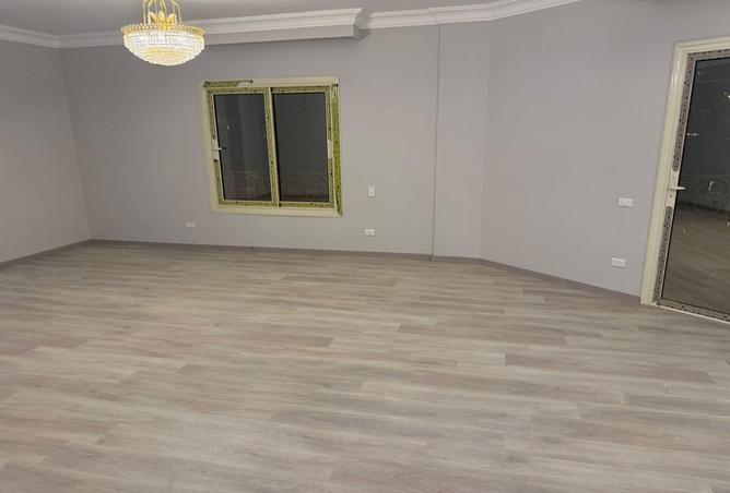 70101626 - Property Image 2