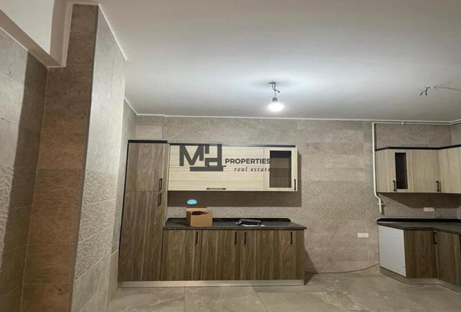 96582978 - Property Main Image