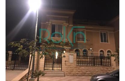 فيلا - 4 غرف نوم - 4 حمامات للبيع في رويال ميدوز - كمبوندات الشيخ زايد - الشيخ زايد - الجيزة