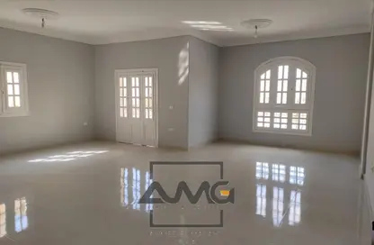 Apartment - 3 Bedrooms - 3 Bathrooms for rent in Doctor Ahmed Okasha St. - El Banafseg 6 - El Banafseg - New Cairo City - Cairo