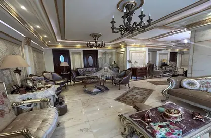 Apartment - 3 Bedrooms - 3 Bathrooms for sale in Latin Quarter - Raml Station - Hay Wasat - Alexandria