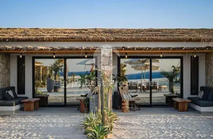 شاليه - 2 غرف نوم - 3 حمامات للبيع في المصيف - راس الحكمة - الساحل الشمالي