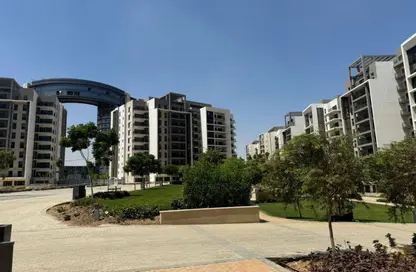 Apartment - 3 Bedrooms - 3 Bathrooms for sale in Village Views - Zed Towers - Sheikh Zayed Compounds - Sheikh Zayed City - Giza