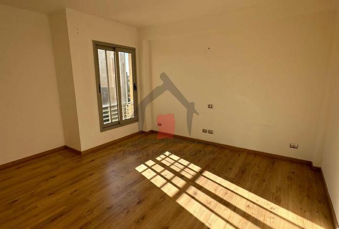 97142592 - Property Image 3