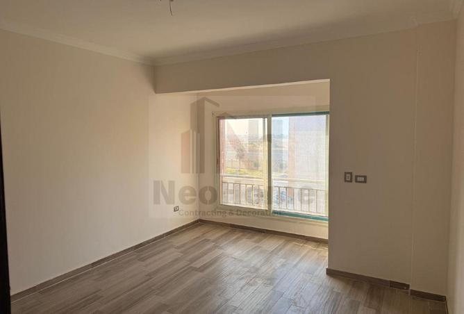 8473324 - Property Image 3