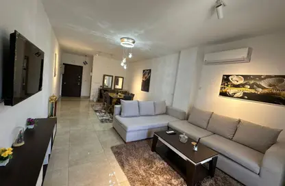 Apartment - 3 Bedrooms - 3 Bathrooms for sale in Moon Residences - Fifth Square - The 5th Settlement - New Cairo City - Cairo