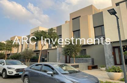 تاون هاوس - 4 غرف نوم - 3 حمامات للبيع في كمبوند البروج - كمبوندات الشروق - مدينة الشروق - القاهرة