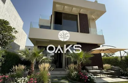 Villa - 5 Bedrooms - 4 Bathrooms for sale in The Crest - 5th Settlement Compounds - The 5th Settlement - New Cairo City - Cairo