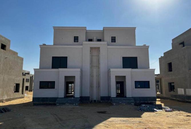 70100700 - Property Image 2