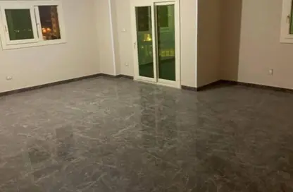 شقة - 3 غرف نوم - 2 حمامات للايجار في حى اسكان الجامعه الامريكية - كمبوندات التجمع الخامس - التجمع الخامس - مدينة القاهرة الجديدة - القاهرة