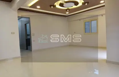 Apartment - 3 Bedrooms - 2 Bathrooms for rent in Omar Khorshid St. - El Banafseg 10 - El Banafseg - New Cairo City - Cairo