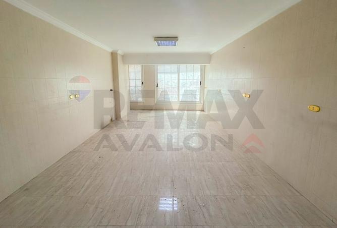 97438260 - Property Main Image