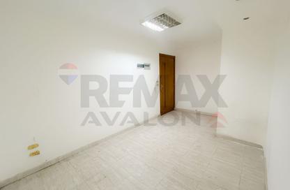 Co-Working Space - Studio - 1 Bathroom for rent in Al Mosheer Ahmed Ismail St. - Sidi Gaber - Hay Sharq - Alexandria