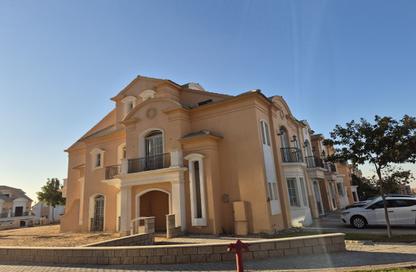 Townhouse - 4 - 5 for sale in Layan Residence - 5th Settlement Compounds - The 5th Settlement - New Cairo City - Cairo