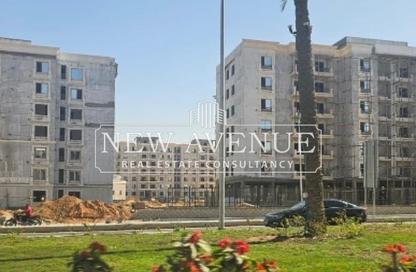 Apartment - 3 Bedrooms - 3 Bathrooms for sale in Swan Lake Residence - 5th Settlement Compounds - The 5th Settlement - New Cairo City - Cairo
