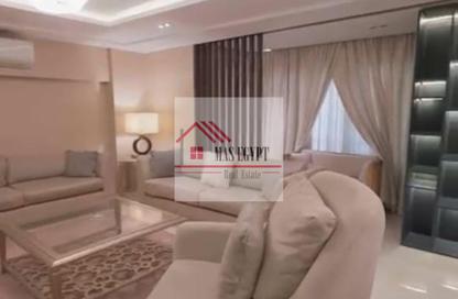 شقة - 3 غرف نوم - 3 حمامات للايجار في شارع مصدق - الدقي - الجيزة
