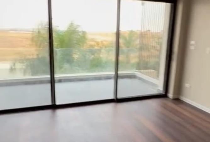 2OWs3Aiyh3w - صورة العقار 2