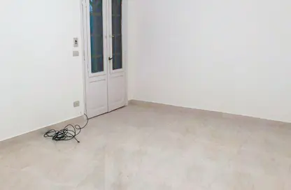 مساحات مكتبية - 3 غرف نوم - 2 حمامات للايجار في شارع الاقبال - لوران - حي شرق - الاسكندرية