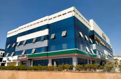 محل تجاري - غرفة نوم للايجار في شارع المستقبل - الحي الثاني - الشيخ زايد - الجيزة